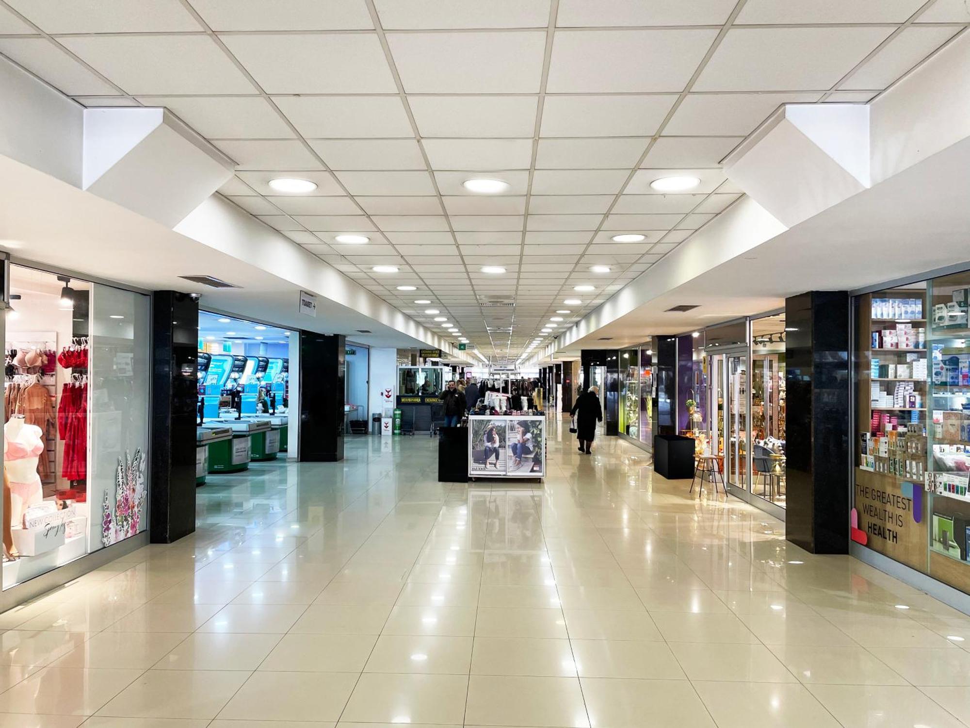 Queen'S Hotel - Zebra Centre سكوبجي المظهر الخارجي الصورة